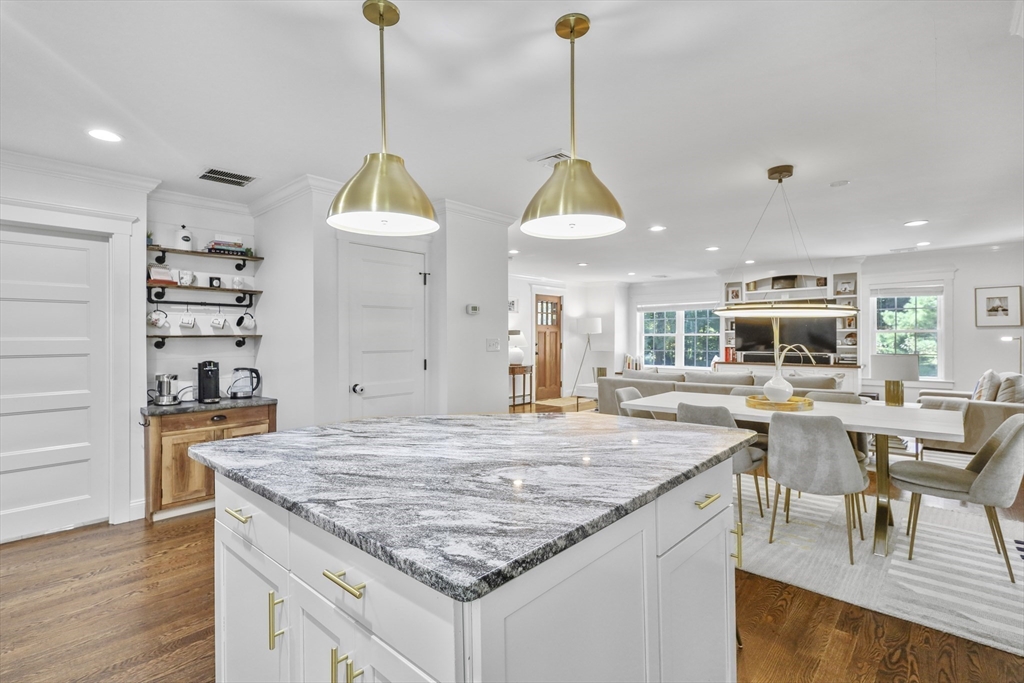 Washington St, Sherborn, MA 01770