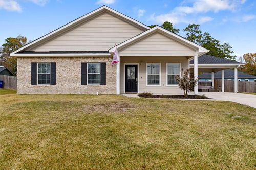 413 E Spruce St, Huntington, TX, 75949-1217 | Card Image