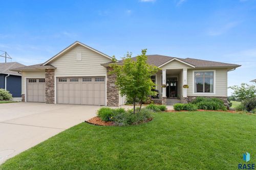3904 S Harmony Dr Drive, Sioux Falls, SD, 57110-6039 | Card Image