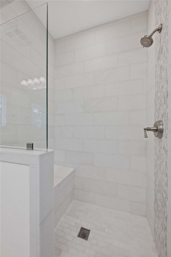 B - 1403 W 12 Th St, Condo with 3 bedrooms, 3 bathrooms and 2 parking in Austin TX | Image 20