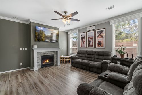 1805 Desert Vista Dr, Espanola, NM, 87532-6703 | Card Image