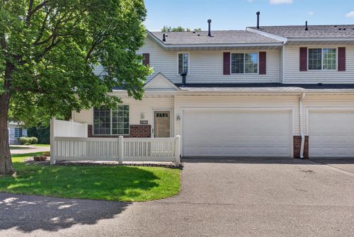 e-17195 49th Ave N, Plymouth, MN, 55446-1744 | Card Image