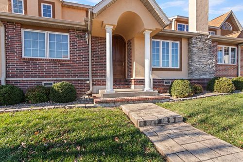 2327 W Butterfield Rd, Springfield, MO, 65807-8760 | Card Image