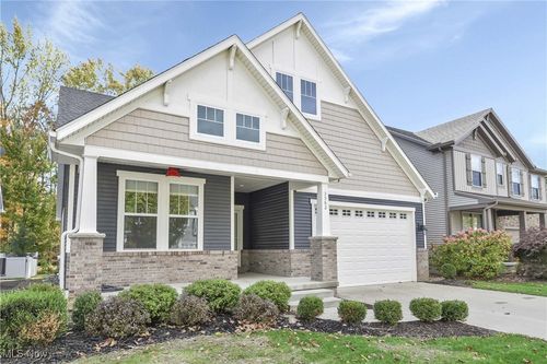 3562 Sandlewood Dr, Brunswick, OH, 44212-4449 | Card Image