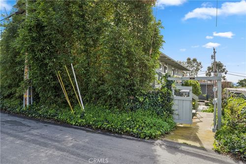 f-525 525 Catalina, Laguna Beach, CA, 92651 | Card Image