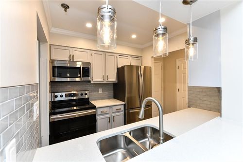 a210-300 Johnson Ferry Rd Ne, Sandy Springs, GA, 30328-4159 | Card Image