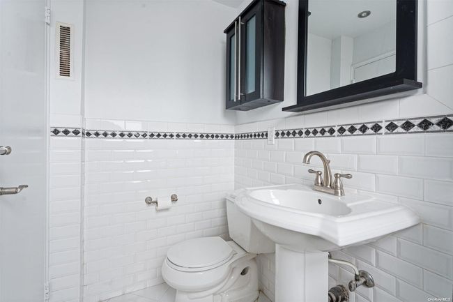 APT-7L - 99-72 66 Th Rd, Home with 2 bedrooms, 1 bathrooms and null parking in Rego Park NY | Image 8