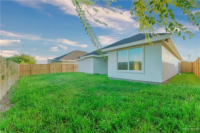 2700 Stevia Dr, House other with 3 bedrooms, 2 bathrooms and 1 parking in Weslaco TX | Image 9
