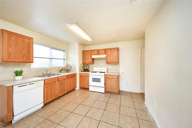 22815 Sherioaks Ln, House other with 3 bedrooms, 3 bathrooms and 1 parking in Spring TX | Image 22