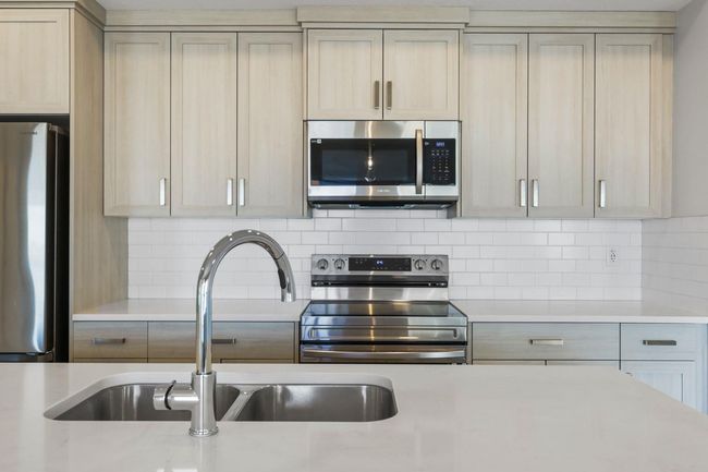 1201 - 220 Seton Grove Se, Condo with 2 bedrooms, 2 bathrooms and 1 parking in Calgary AB | Image 7