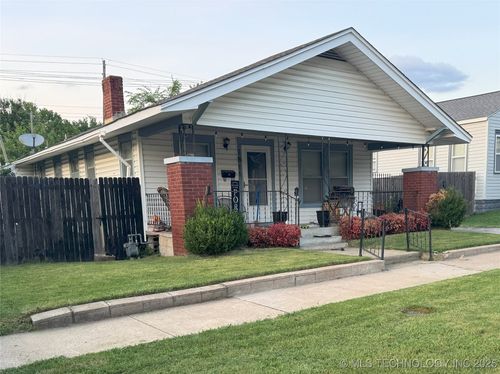 1811 W Easton Ct, Tulsa, OK, 74127-6408 | Card Image