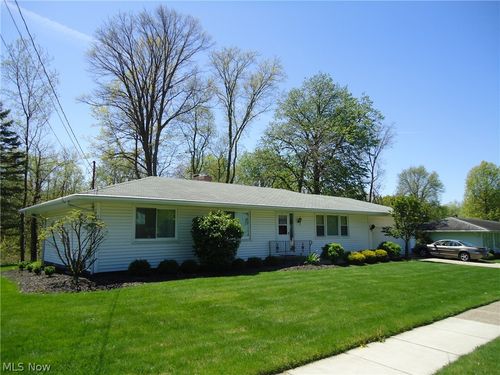 166 W Garwood Dr, Tallmadge, OH, 44278-1946 | Card Image