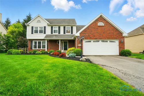 8011 Littlefield Ct, Sylvania, OH, 43560-4235 | Card Image