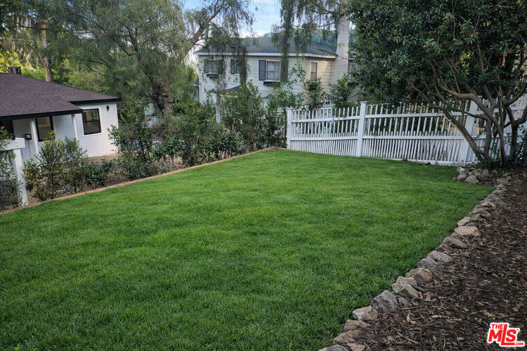 Residential in Beverly Hills 3