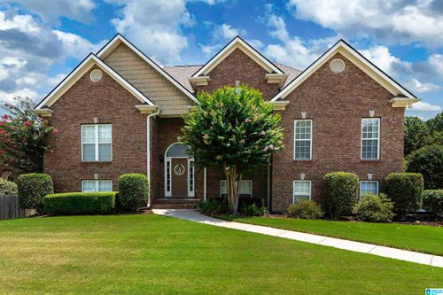 627 Wynlake Cv, ALABASTER, AL, 35007-7647 | Card Image