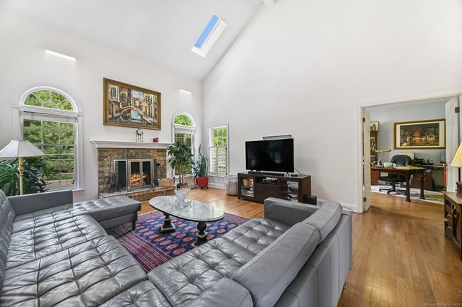 260 Range Rd, House other with 4 bedrooms, 4 bathrooms and 10 parking in Southport CT | Image 18