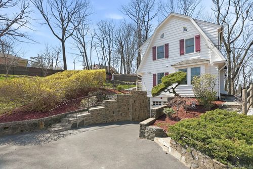 68 Allen St, Dobbs Ferry, NY, 10522-2624 | Card Image