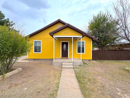 906 N Texas Ave, Big Lake, TX, 76932-3227 | Card Image