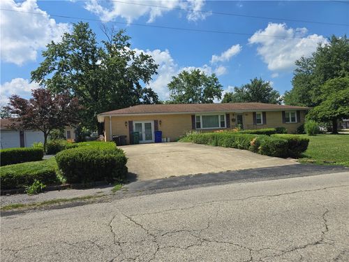 3875 E Maynor St, Decatur, IL, 62521-5049 | Card Image