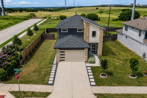 307 Wilshire Rd, San Marcos, TX, 78666-4777 | Card Image