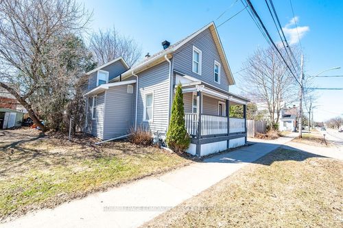 430 Mary St, Pembroke, ON, K8A5W7 | Card Image