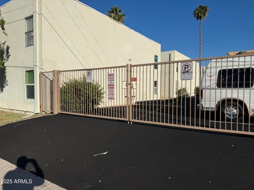 203-8801 N 8th St, Phoenix, AZ, 85020-3081 | Card Image