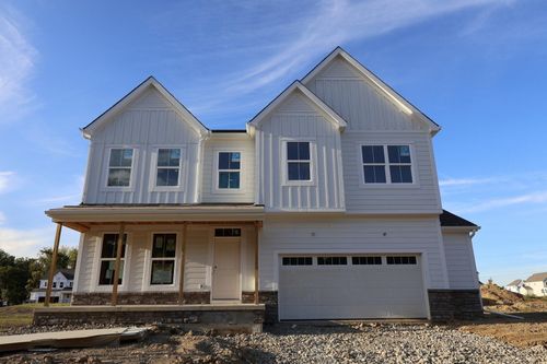 684 Fadley Loop E, Delaware, OH, 43015 | Card Image