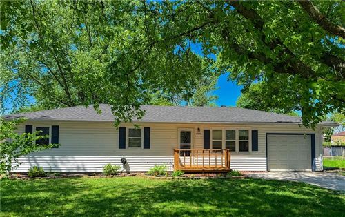18846 S 1497 Rd, Nevada, MO, 64772-5371 | Card Image