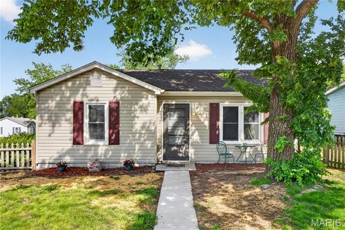 603 Sotier Pl, Wood River, IL, 62095-2311 | Card Image