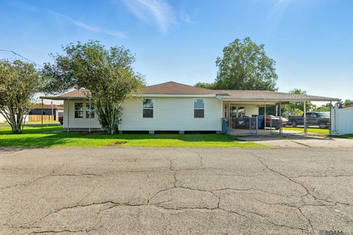 1175 Avenue C, Westwego, LA, 70094-4910 | Card Image