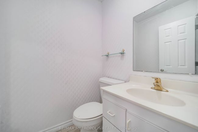 1927 Parkside Dr, House other with 5 bedrooms, 4 bathrooms and 2 parking in Pickering ON | Image 16