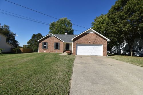 3412 E Henderson Way, Clarksville, TN, 37042-8507 | Card Image