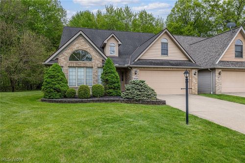 22445 Christopher Ct, Strongsville, OH, 44149-2166 | Card Image