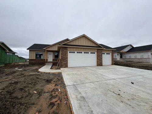 5902 N Plumthicket St, Bel Aire, KS, 67226-3561 | Card Image