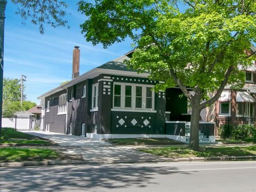 7440 S King Dr, Chicago, IL, 60619-1823 | Card Image