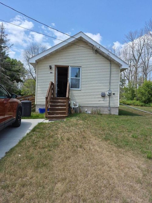 216 Jessie Street, Two Rivers, WI, 54241 | Card Image