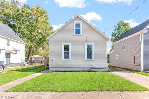 3527 Clifton Avenue, Lorain, OH, 44055 | Card Image