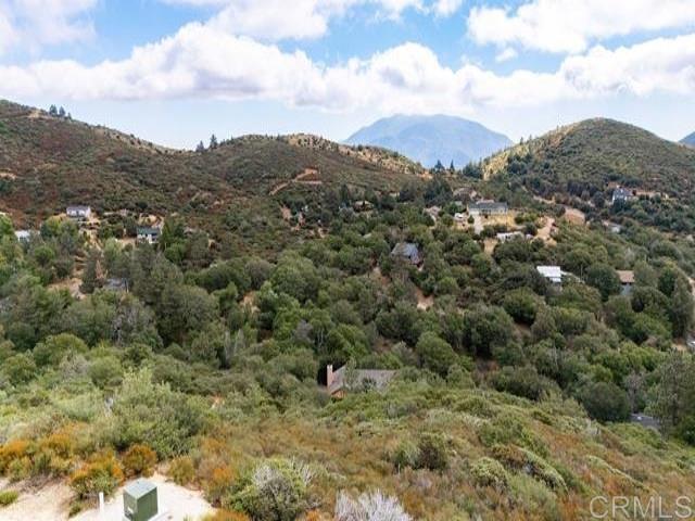Land in Julian 2