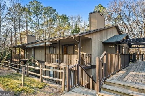 104 River Run Dr, Sandy Springs, GA, 30350-2033 | Card Image