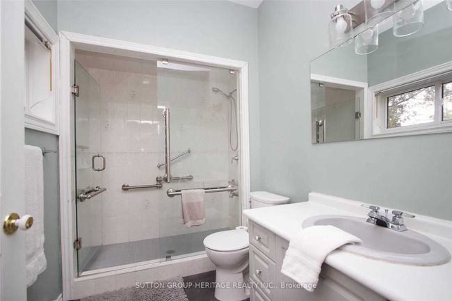 28 Goodman Rd, House other with 5 bedrooms, 5 bathrooms and 3 parking in Fenelon Falls ON | Image 21