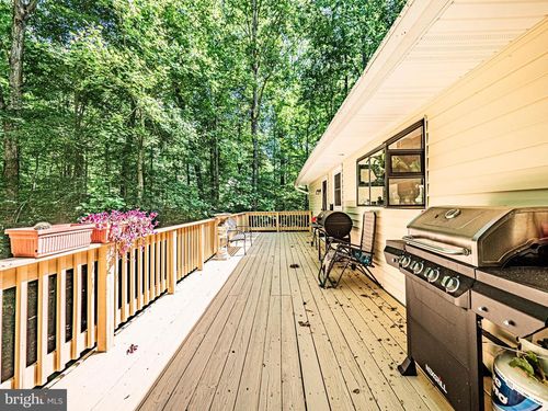 11039 Timberview Dr, MANASSAS, VA, 20111-2942 | Card Image