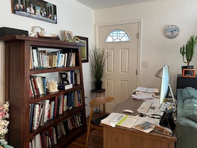 Entryway | Image 4