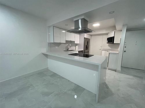 1202e-1351 Ne Miami Gardens Dr, Miami, FL, 33179-4719 | Card Image