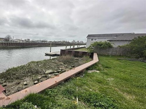 1900 E Riverside Dr, Atlantic City, NJ, 08401-1739 | Card Image