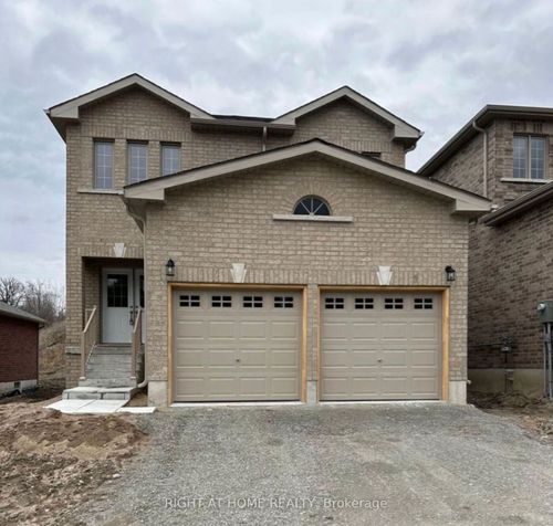 5 Revol Road, Penetanguishene, ON, L9M1N8 | Card Image