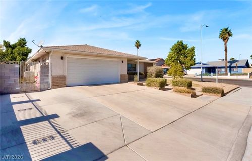 100 Breeze Ct, Las Vegas, NV, 89145-5112 | Card Image