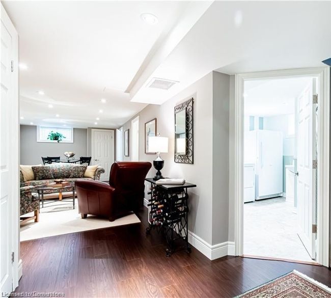 66 Garden Ave, House other with 4 bedrooms, 3 bathrooms and 4 parking in Ancaster ON | Image 23