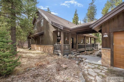 1533 Shadow Run, Ashton, ID, 83420-7722 | Card Image