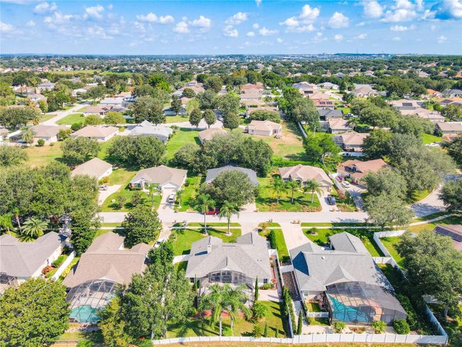13333 Via Roma Cir, House other with 3 bedrooms, 2 bathrooms and null parking in CLERMONT FL | Image 71