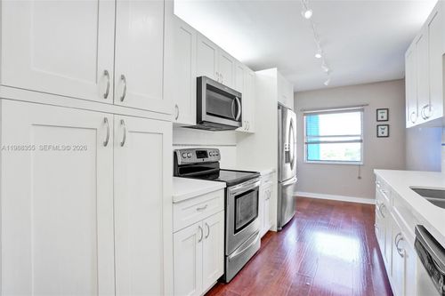 apt-817-4001 Hillcrest Dr, Hollywood, FL, 33021-7926 | Card Image